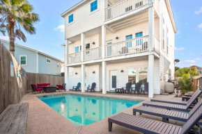 Pristine 5 Br Home Walk to Beach Pool Beach Toys